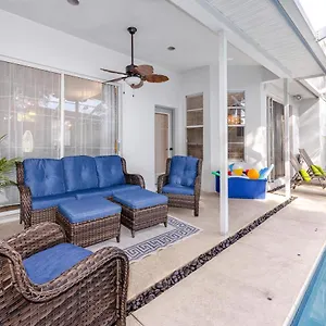 Paradise - Lovely With Pool & Hot Tub Palm Harbor