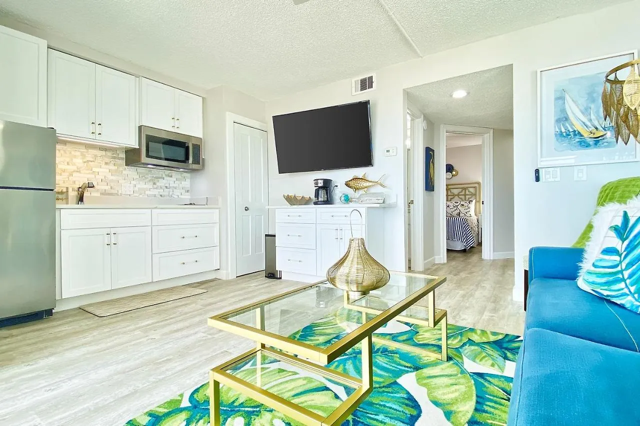 Belleair Beach Club 112 Clearwater Beach Apartment
