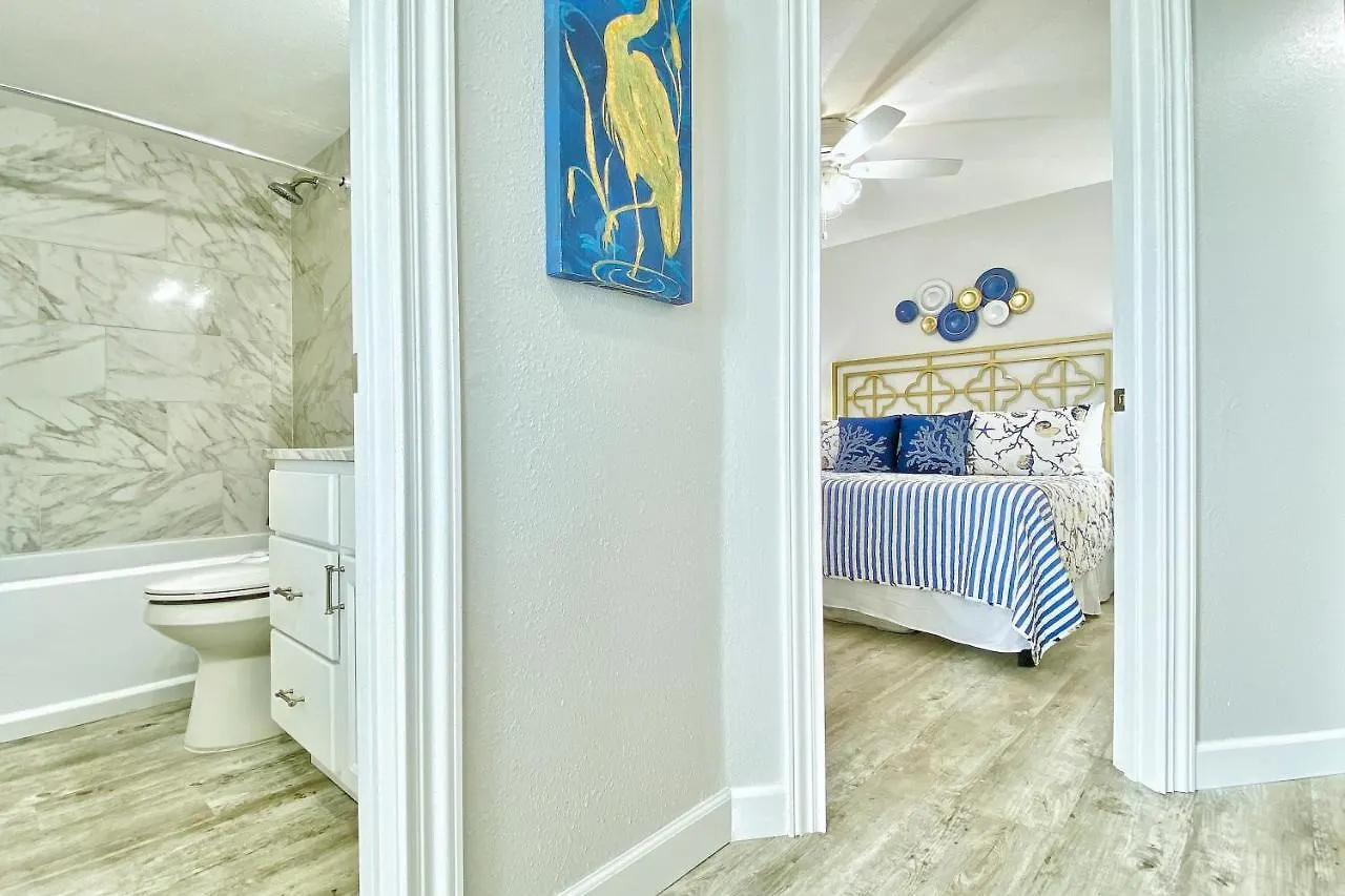 Belleair Beach Club 112 Clearwater Beach Apartment